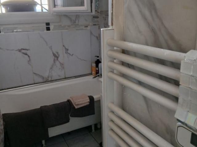 Appartement 4 pièces, 82 m² à louer à Fréjus 83370