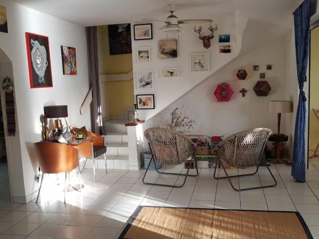 Appartement 4 pièces, 82 m² à louer à Schœlcher 97233