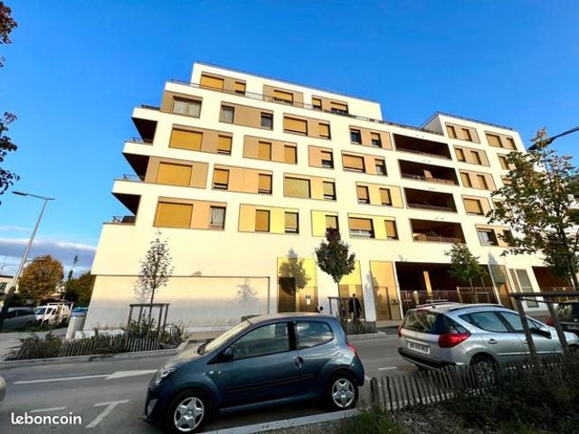 Appartement 4 pièces 82 m²