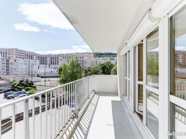 Appartement 4 pièces 82 m²