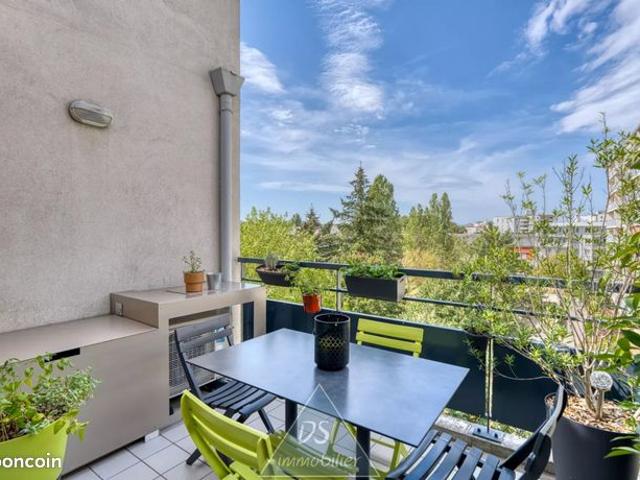 Appartement 4 pièces 82 m²