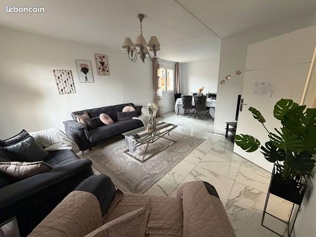 Appartement 4 pièces 82 m²