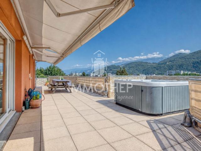 Appartement 4 pièces 82 m²