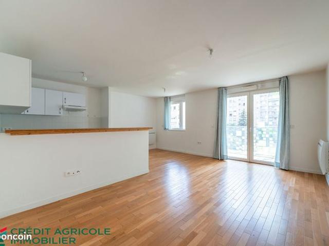 Appartement 4 pièces 82 m²