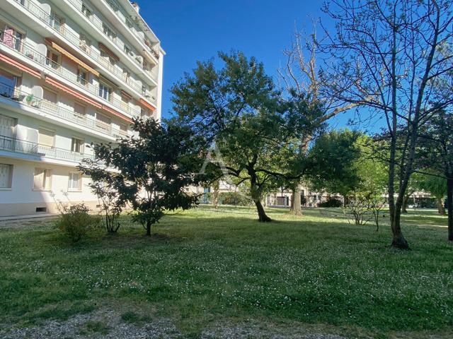Appartement 4 pièces 82 m²