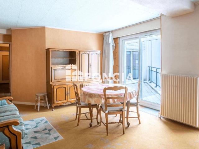 Appartement 4 pièces 82 m²