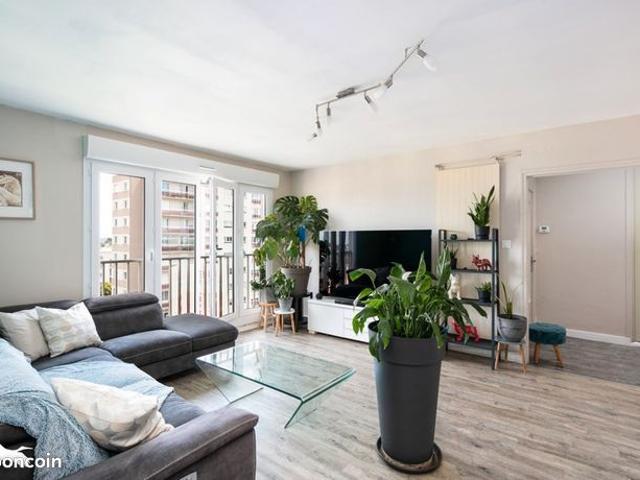 Appartement 4 pièces 82 m²