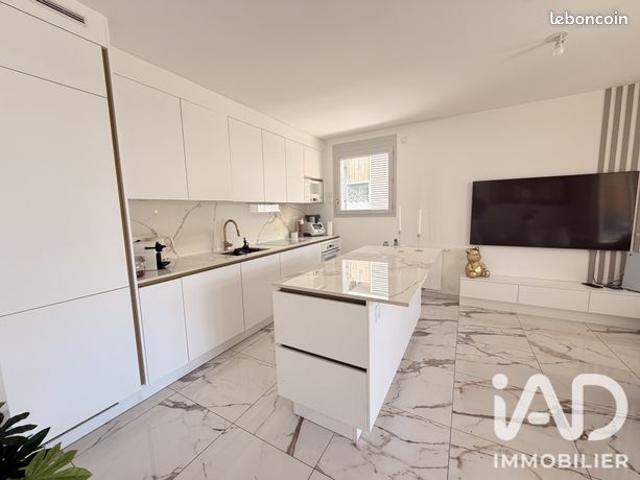 Appartement 4 pièces 82 m²