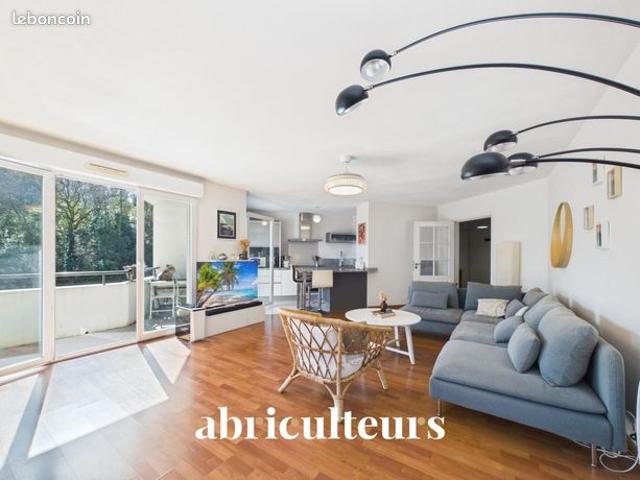 Appartement 4 pièces 82 m²