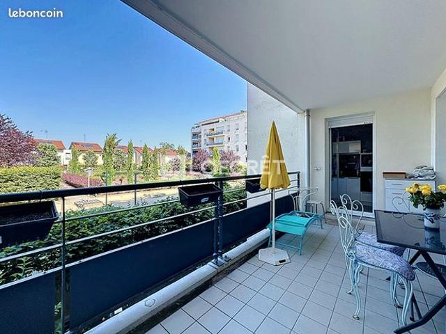 Appartement 4 pièces 82 m²