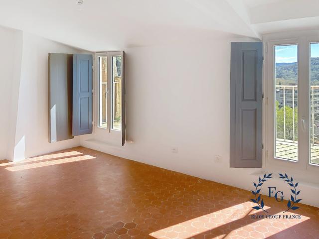 Appartement 4 pièces 82 m²