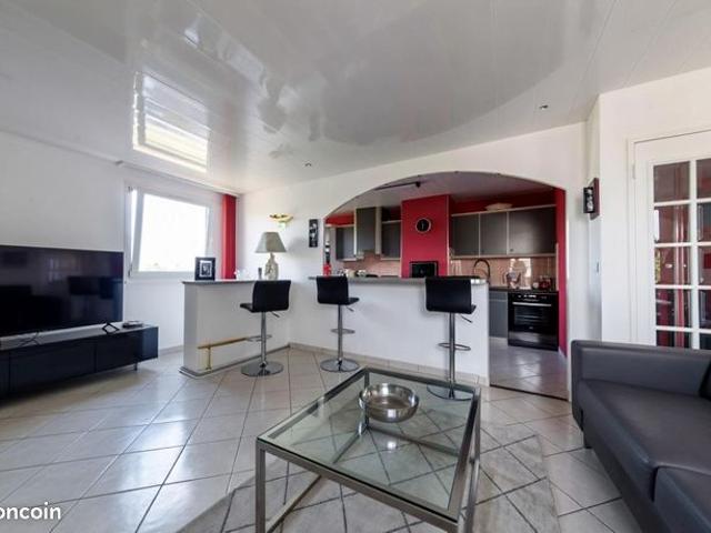 Appartement 4 pièces 82 m²