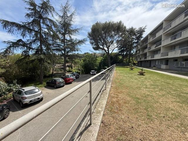 Appartement 4 pièces 82 m²