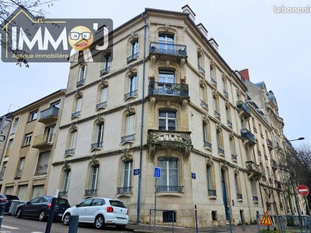 Appartement 4 pièces 82 m²