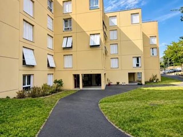 Appartement 4 pièces 82 m²