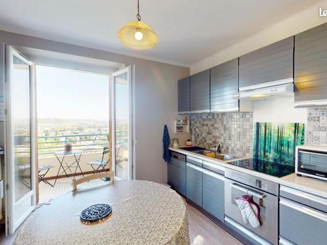 Appartement 4 pièces 82 m²