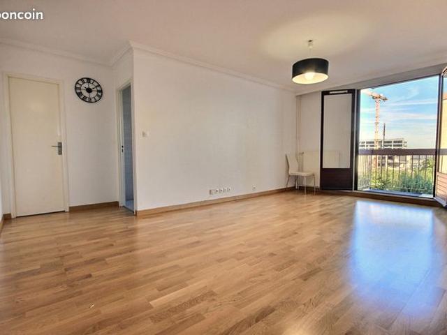 Appartement 4 pièces 82 m²