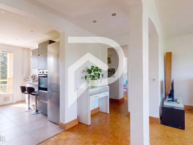 Appartement 4 pièces 82 m²