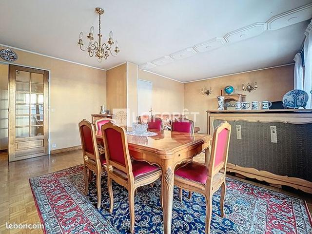 Appartement 4 pièces 82 m²