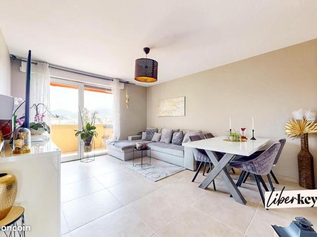 Appartement 4 pièces 82 m²