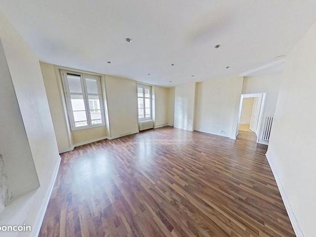 Appartement 4 pièces 82 m²