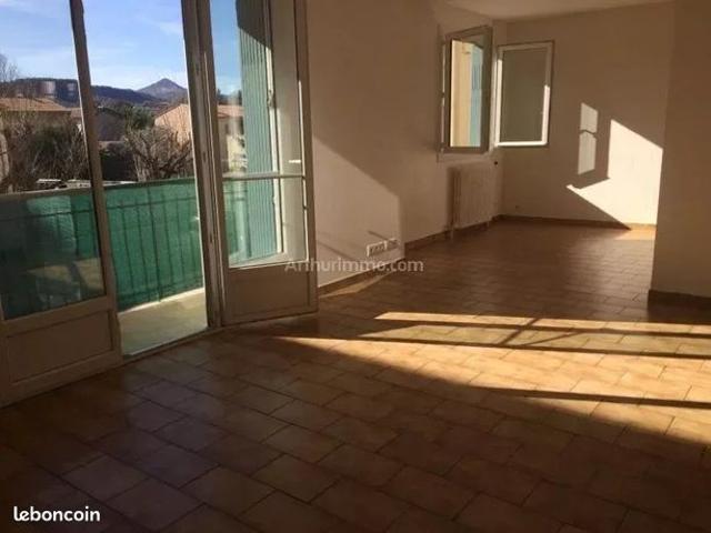 Appartement 4 pièces 82 m²