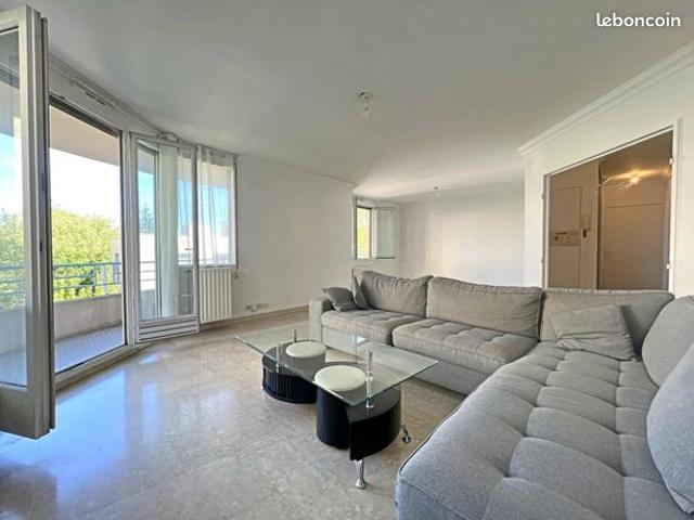 Appartement 4 pièces 82 m²