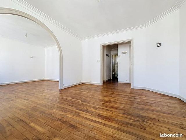 Appartement 4 pièces 82 m²