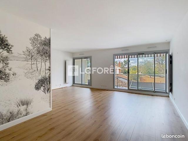 Appartement 4 pièces 82 m²
