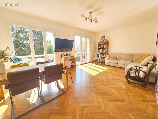 Appartement 4 pièces 82 m²
