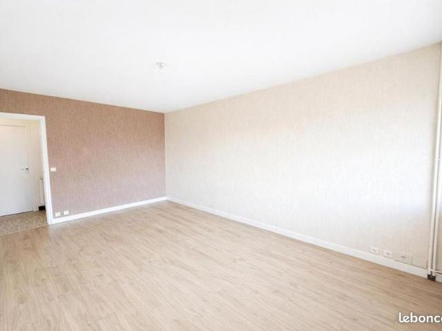 Appartement 4 pièces 82 m²