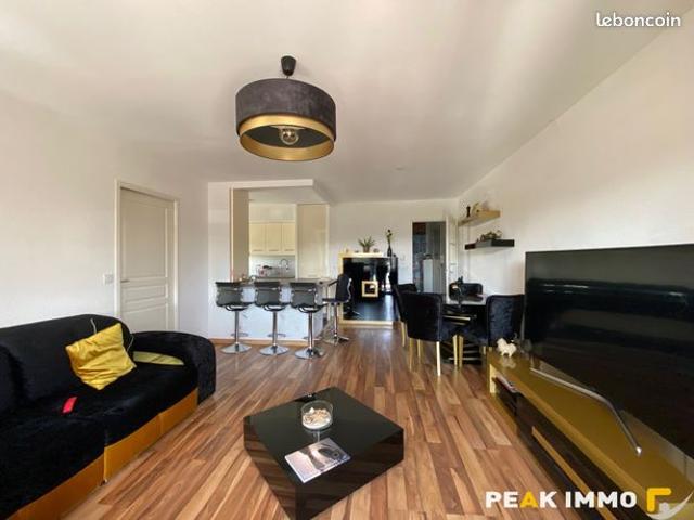 Appartement 4 pièces 82 m²