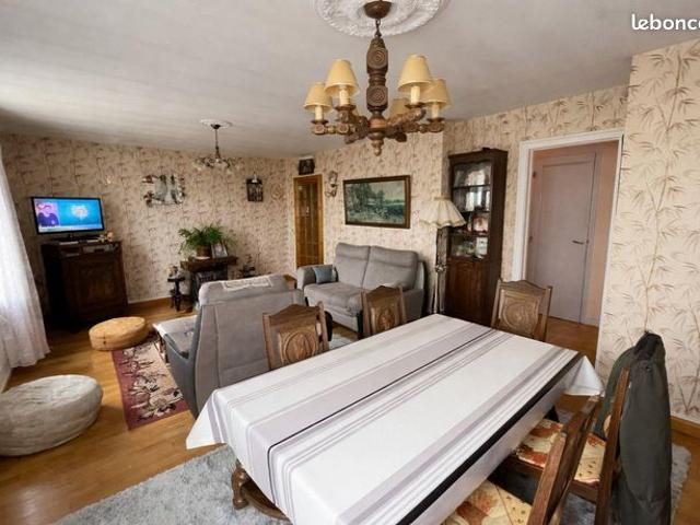 Appartement 4 pièces 82 m²