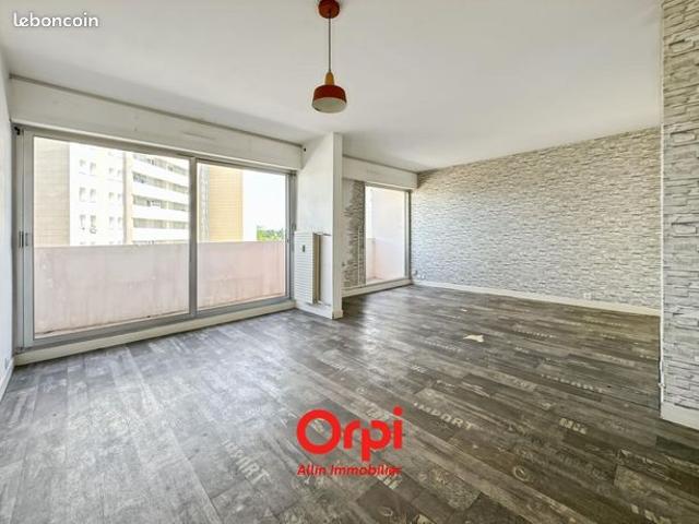 Appartement 4 pièces 82 m²