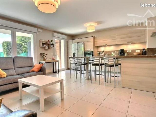 Appartement 4 pièces 82 m²