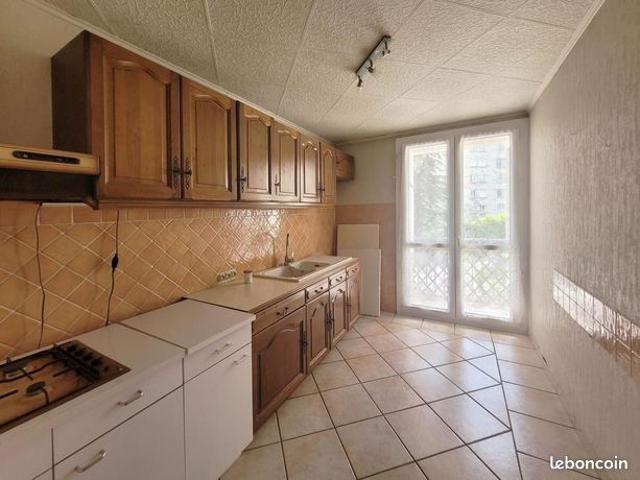 Appartement 4 pièces 82 m²