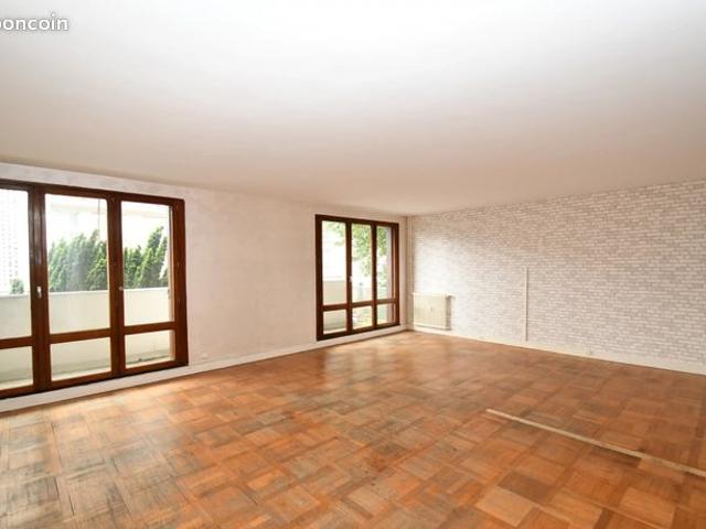 Appartement 4 pièces 82 m²