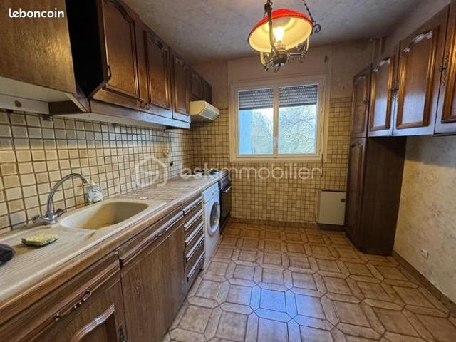 Appartement 4 pièces 82 m²