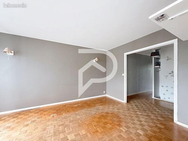 Appartement 4 pièces 82 m²