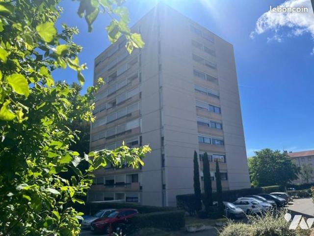 Appartement 4 pièces 82 m²