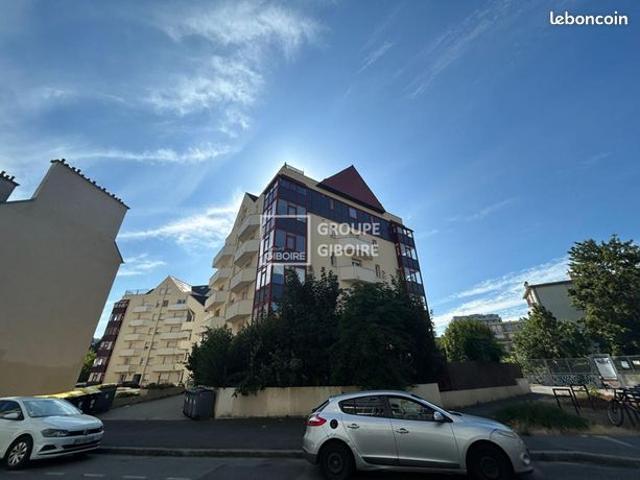 Appartement 4 pièces 82 m²