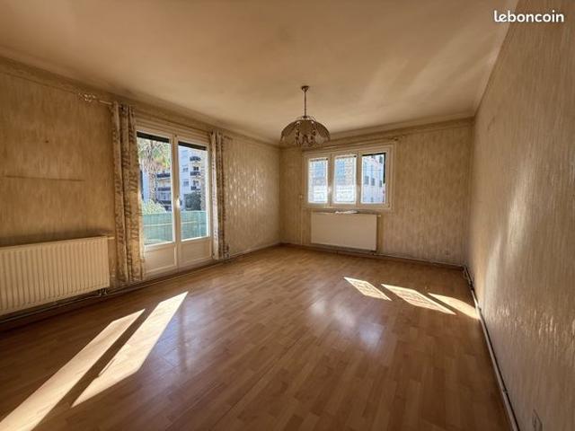 Appartement 4 pièces 82 m²