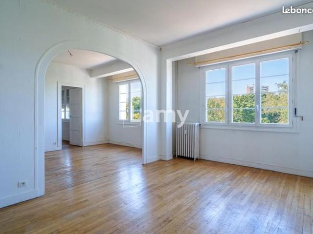 Appartement 4 pièces 82 m²