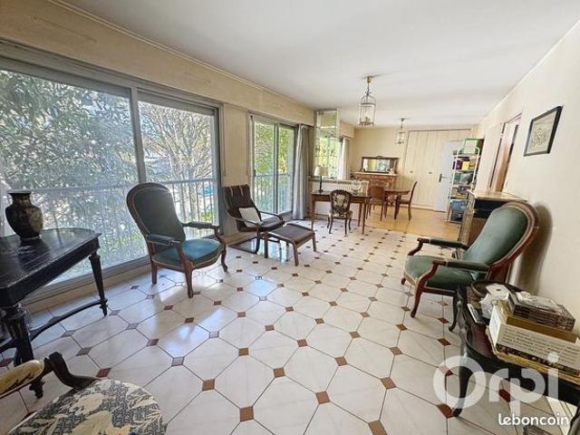 Appartement 4 pièces 82 m²
