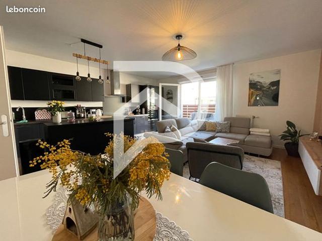 Appartement 4 pièces 82 m²