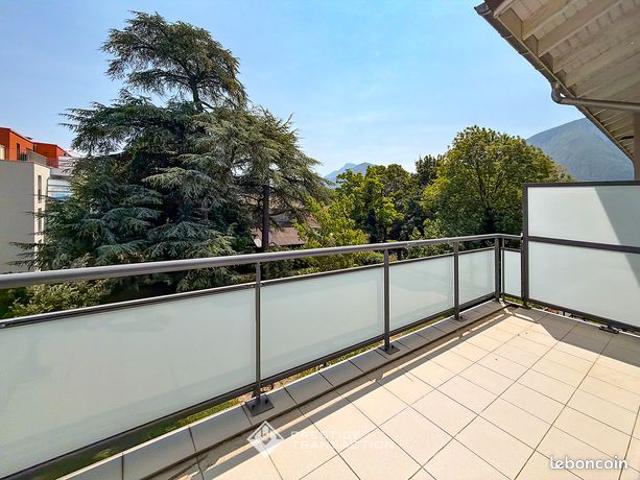 Appartement 4 pièces 82 m²