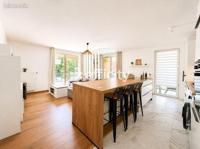 Appartement 4 pièces 82 m²