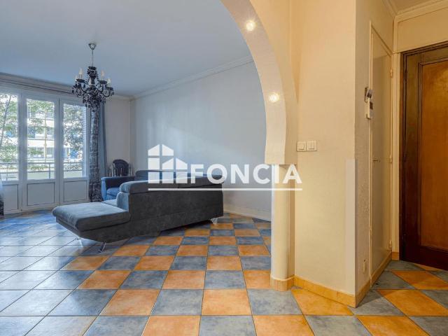 Appartement 4 pièces 82 m²