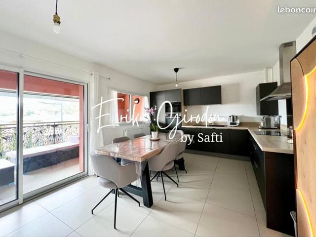 Appartement 4 pièces 82 m²