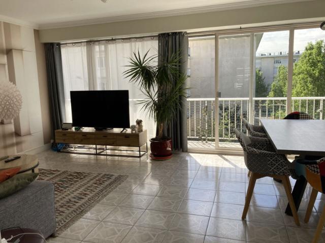 Appartement 4 pièces 82m2 Sarcelles